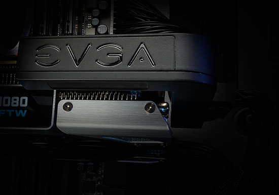 With EVGA PowerLink™